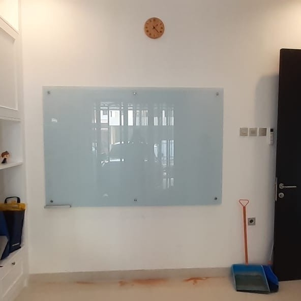 

glassboard ukuran 100x150 CM magnetic