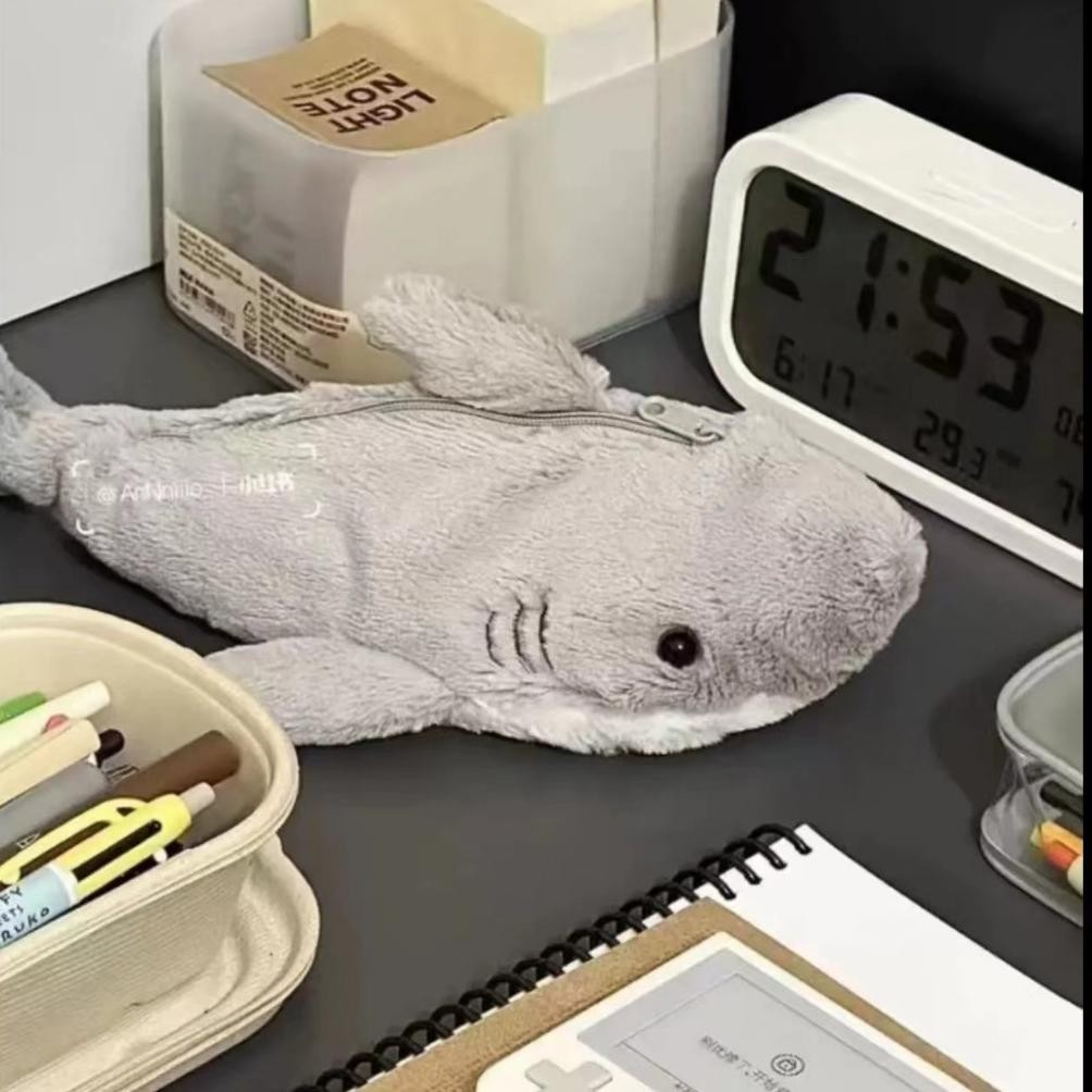 

qw-45 Tas pensil mewah kartun lucu kreatif boneka hewan tas pensil boneka penyembuhan lembut dan lucu tas penyimpanan alat tulis siswa sekolah menengah Murah