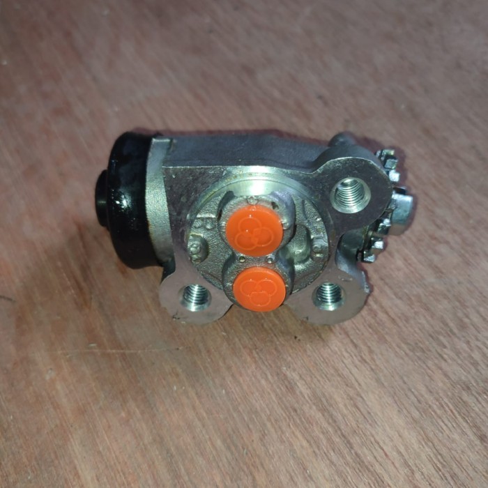 ```````] SANYCO Wheel Cylinder Master Rem Depan Kanan +Nepel Kijang 4K KF20 47520-29096