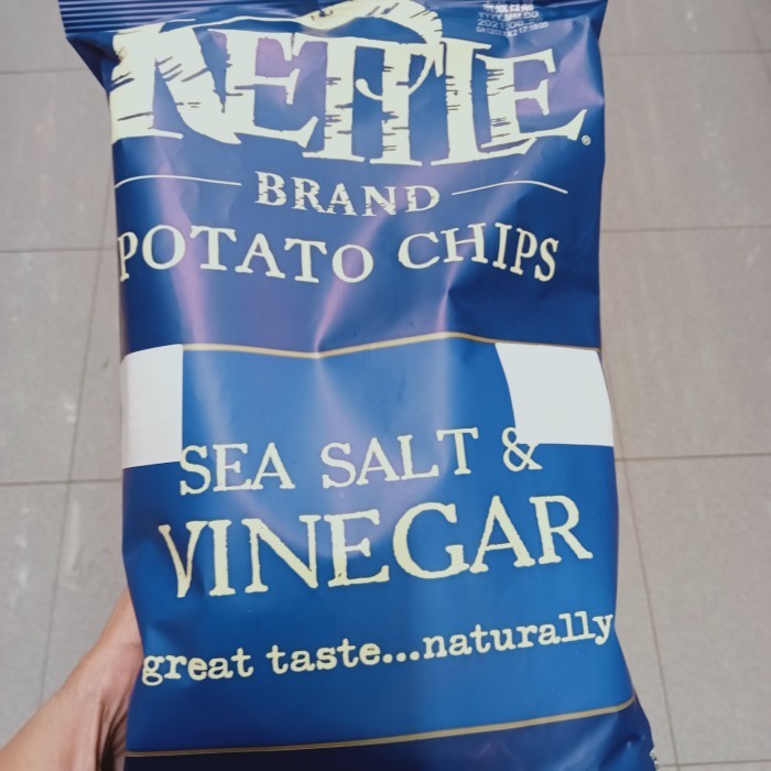 

Kettle Potato Chips Sea Salt & Vinegar 142gr