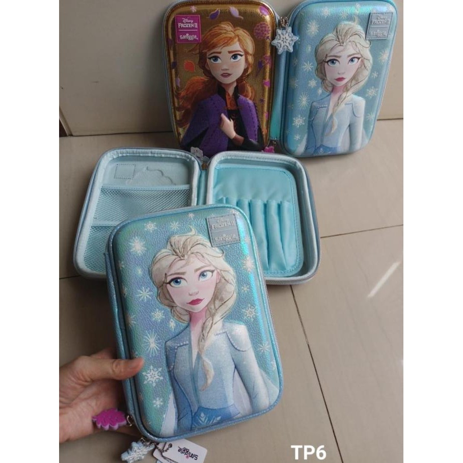 

KOTAK PENCIL / PENCIL CASE SMIGGLE
