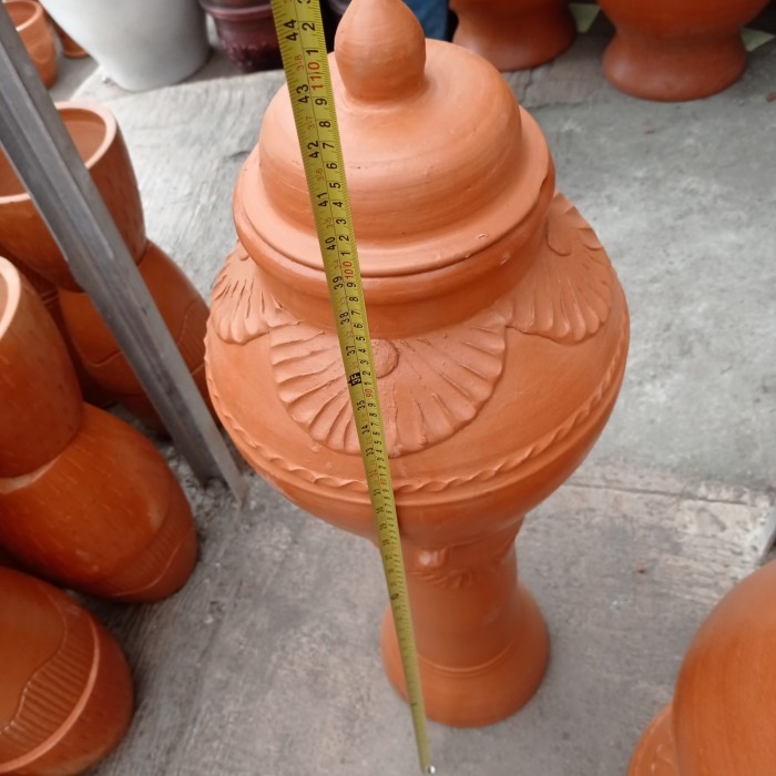 Han Pot Tanah Liat Air Mancur Berdiri Tegak Vertikal