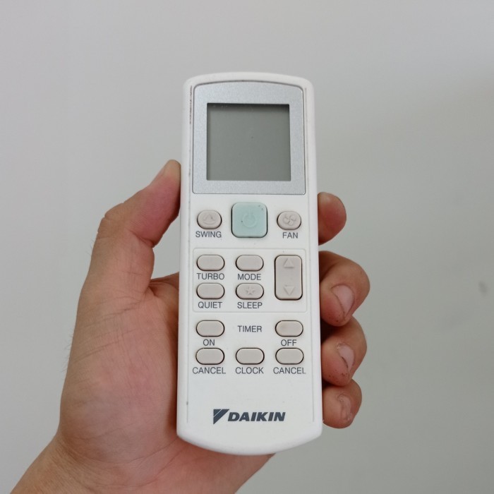 Remote Remot AC Original Daikin FTV15AXV14 FTV20AXV14 FTV25AXV14