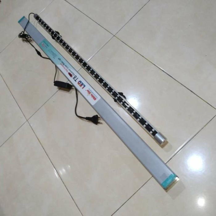 Lampu Tenning Arowana Nikita Star T8 600 - 1200 Cm Lampu Nikita