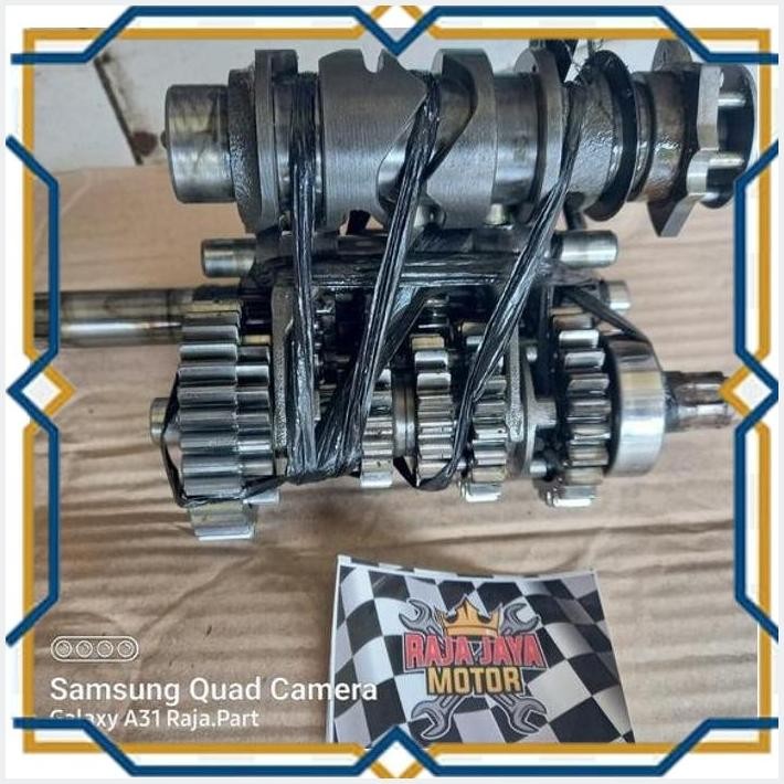 [DEN] GEAR GIR GIGI RASIO SET PRIMER SEKUNDER KOMPLIT DENGAN BOTOLAN DRUM SUZUKI SATRIA 2 TAK 2TAK 2
