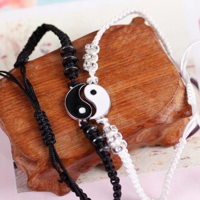 ( Diolyn.Id ) (2Pcs) Gelang Couple Yin Yang | Warna Hitam Putih | Gelang Pasangan / Persahabatan | G
