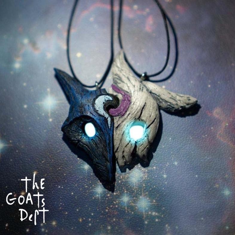 Flash Sale The Goats Dept Wolf Black White Moon Necklace / Kalung Pasangan Bulan Serigala Hewan Anim