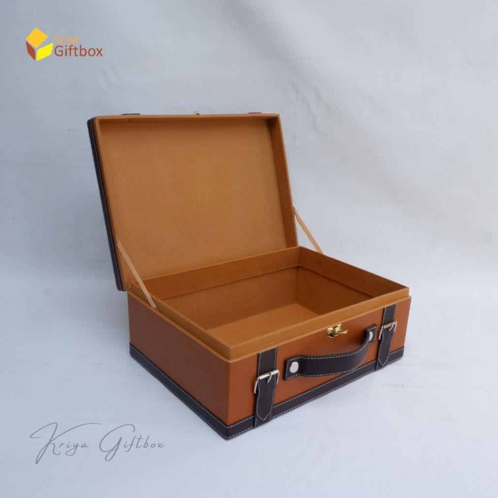 

Racun Shopee Box Hamper Model Koper Kotak Bahan Kulit Sintetis (Coklat Tua) Murah Asd-86