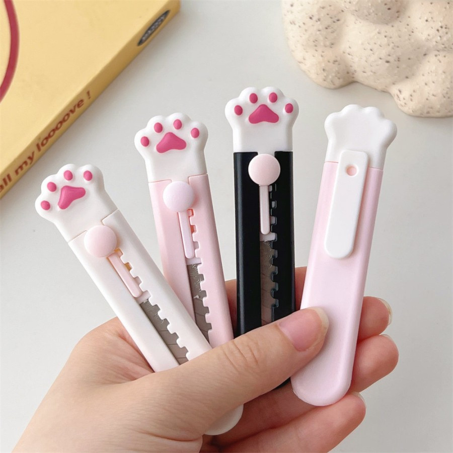 

Cutter Mini Portable Karakter Lucu Mini Pisau Kater Pemotong Kertas - PAWS RANDOM