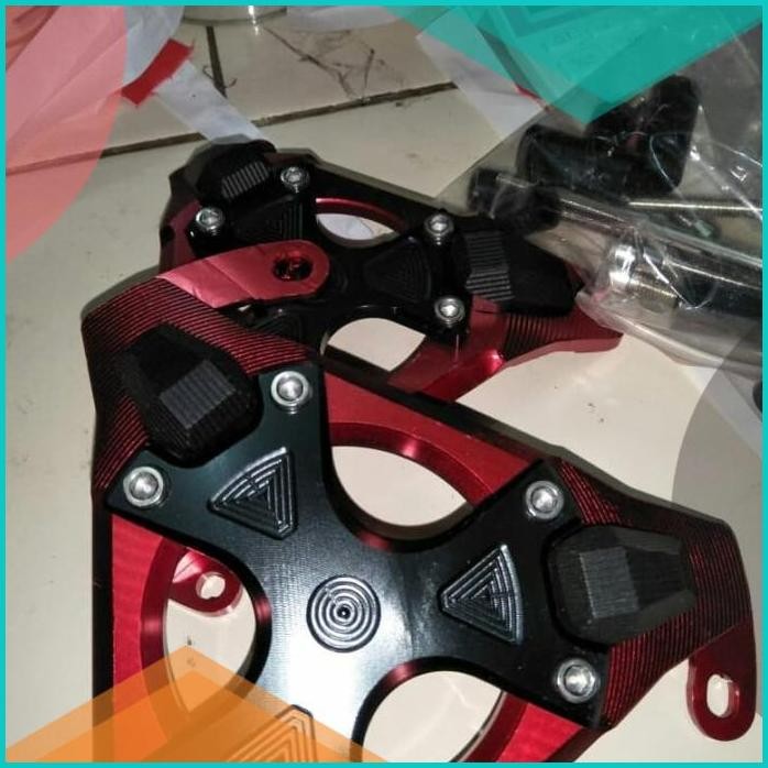 COVER PELINDUNG CVT NMAX 140BZ4 onderdil