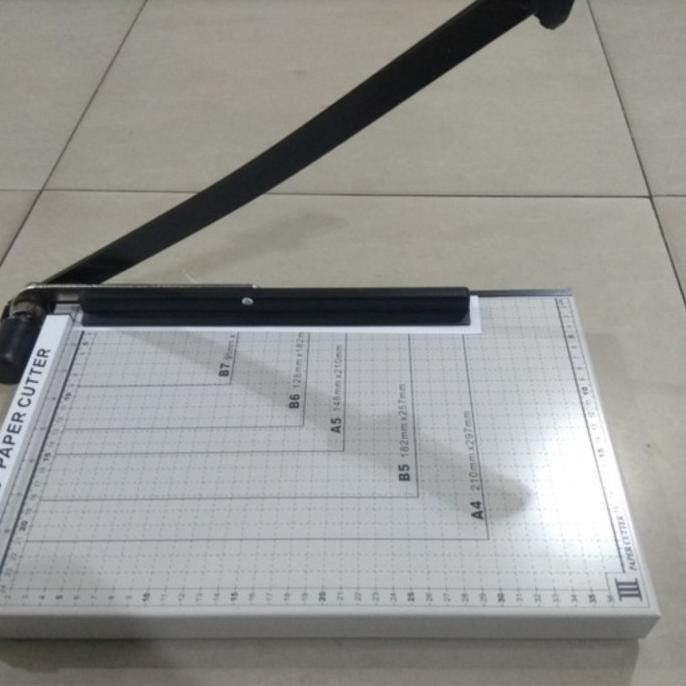 

PAPER CUTTER FOLIO KENKO - PEMOTONG KERTAS FOLIO - PAPER TRIMMER