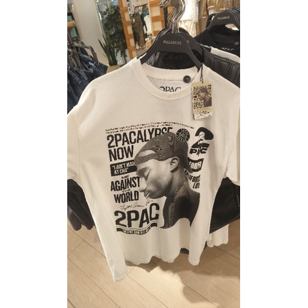 kaos pull and bear tupac