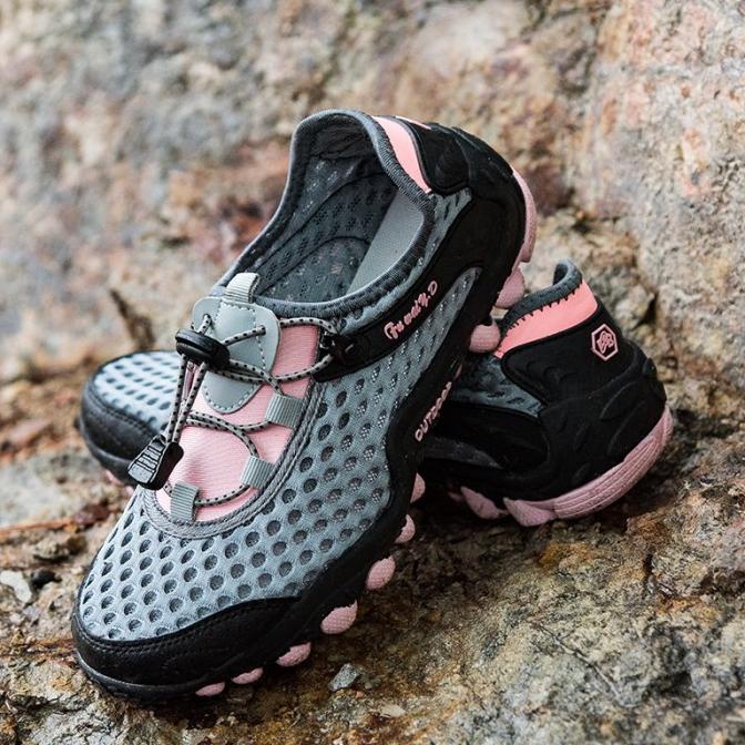 Sepatu Wanita Mendaki Gunung dan Lari Waterproof Hiking Trekking