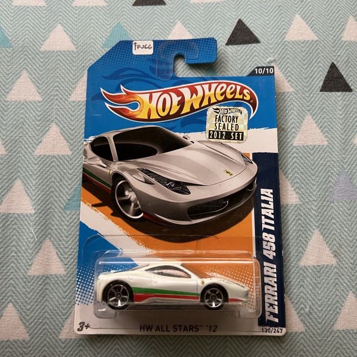 DISKON SPESIAL HOT WHEELS FERRARI 458 ITALIA FACTORY SEALED TERLARIS