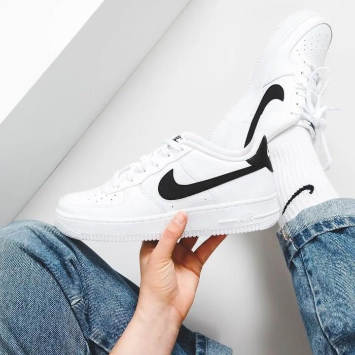 NIKE AIR FORCE 1 ORIGINAL WOMEN SNEAKERS