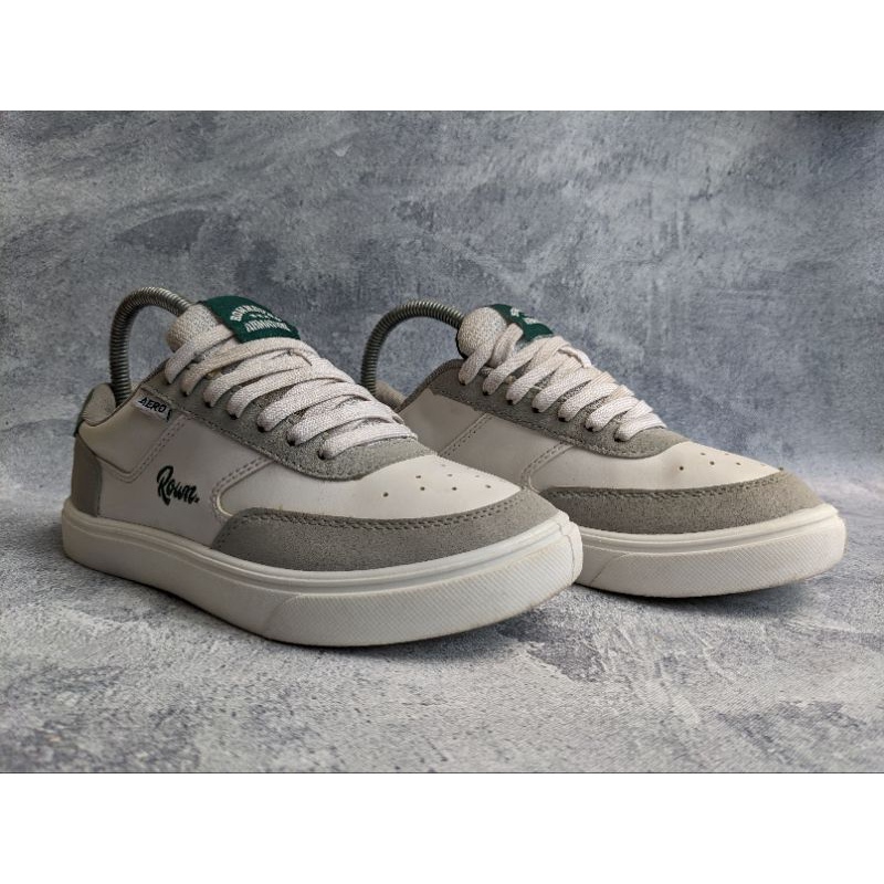 Sepatu Aerostreet x Rowndivision Limited Edition