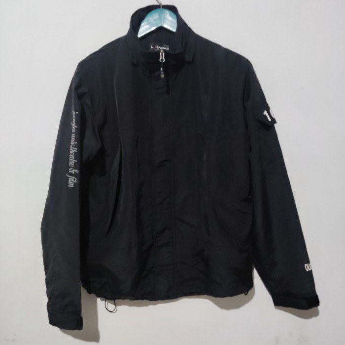 jaket pria Jaket Pria Thrift Brand Landas Size L Hitam(D2S7) jaket pria parasut jaket cowok parasut 