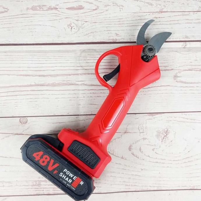 Mesin Gunting Elektrik Ranting Dahan Tanaman Taman 2 Baterai Tool Kit