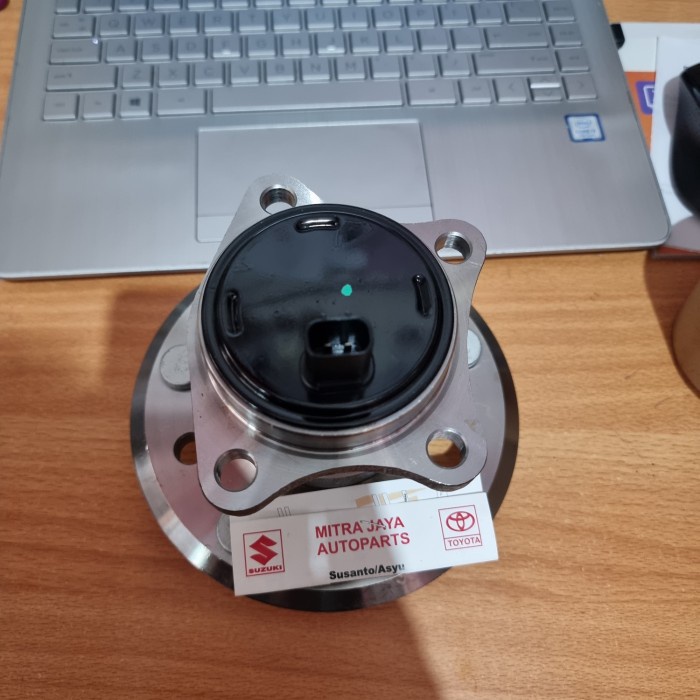 Laher Roda Bearing Roda belakang Kanan CAMRY ASV50 2500CC terpercaya