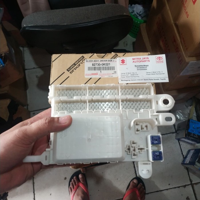Box sekring pusat/Block assy Driver/fuse Box Innova Bensin 82730-0K021 terpercaya