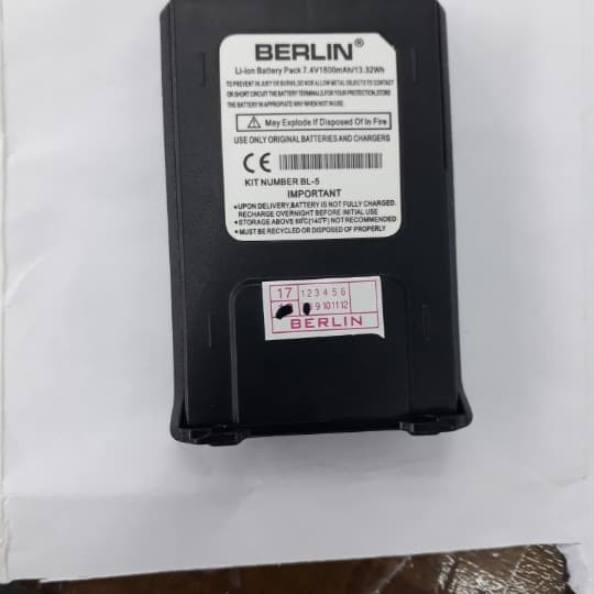 Baterai ht berlin FM v6r alt baofeng uv5r weierwei uv6dan skymax 8r