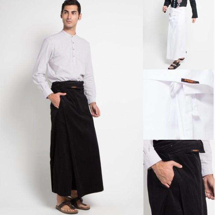 CELANA SARUNG PREVIEW BY ITANG YUNASZ PLUS (CELANA UJE)