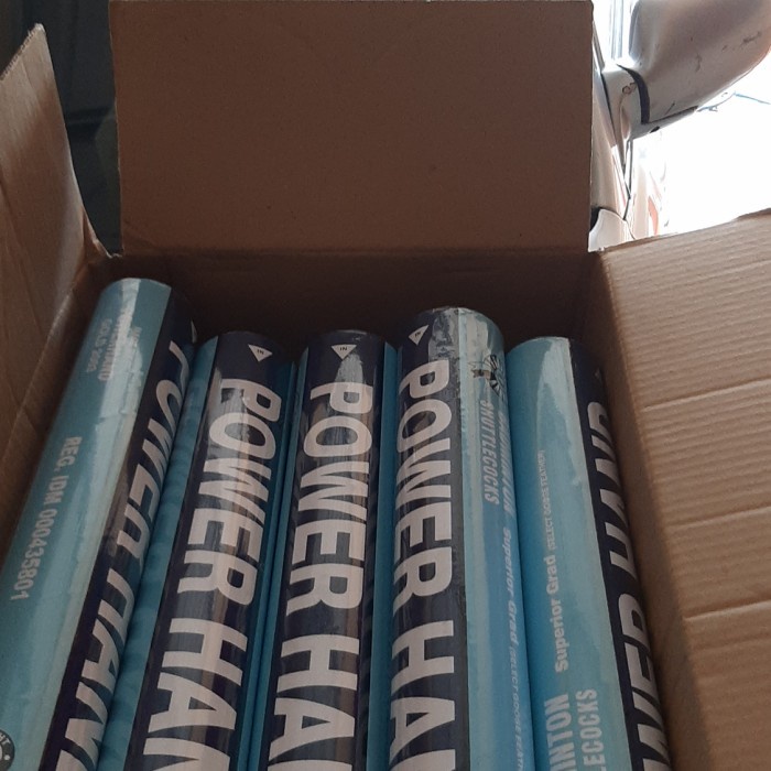 Shuttlecock Powerhand Awet Berkwalitas