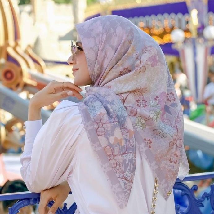 Sale BUTTONSCARVES DISNEY THE DREAM PARK MICKEY SERIES Termurah