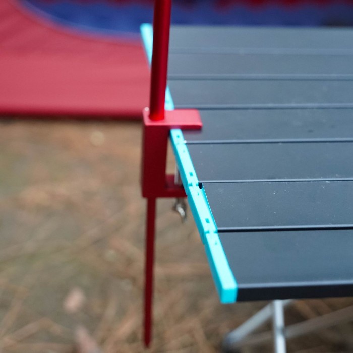 Tiang Lampu Camping Portable