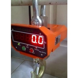 Timbangan Digital Gantung 2 Ton Up Green
