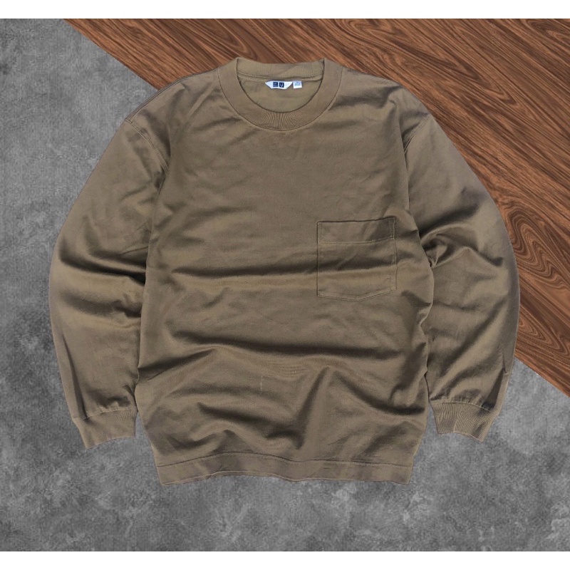 longsleeve uniqlo U