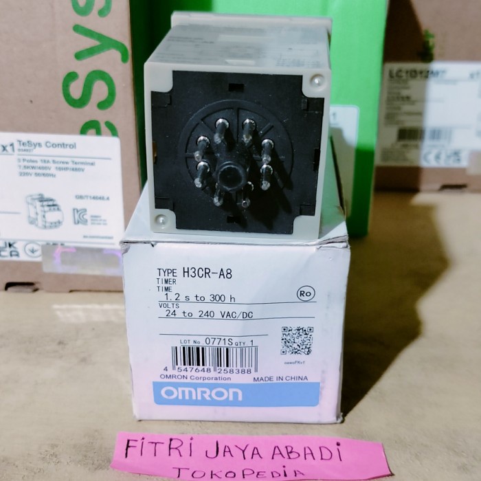 Timer H3Cr A8 Omron 220V + Socket H3Cra8