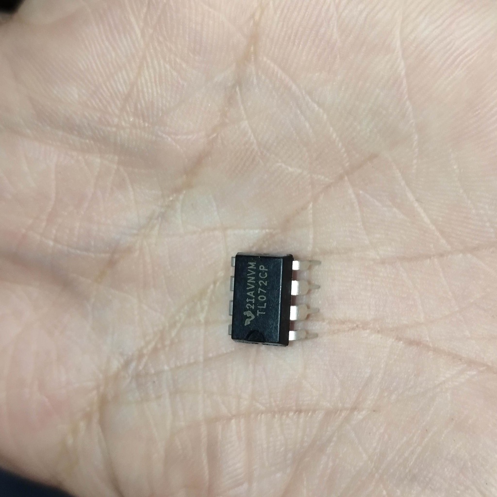 ( ISI 5 ) IC INSTRUMEN TL072 ORIGINAL . IC TL 072 ORI
