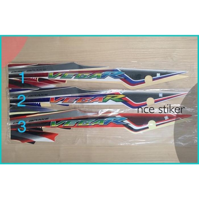 

STIKER STRIPING VEGA R 2004 20JVLZ3 perkakas