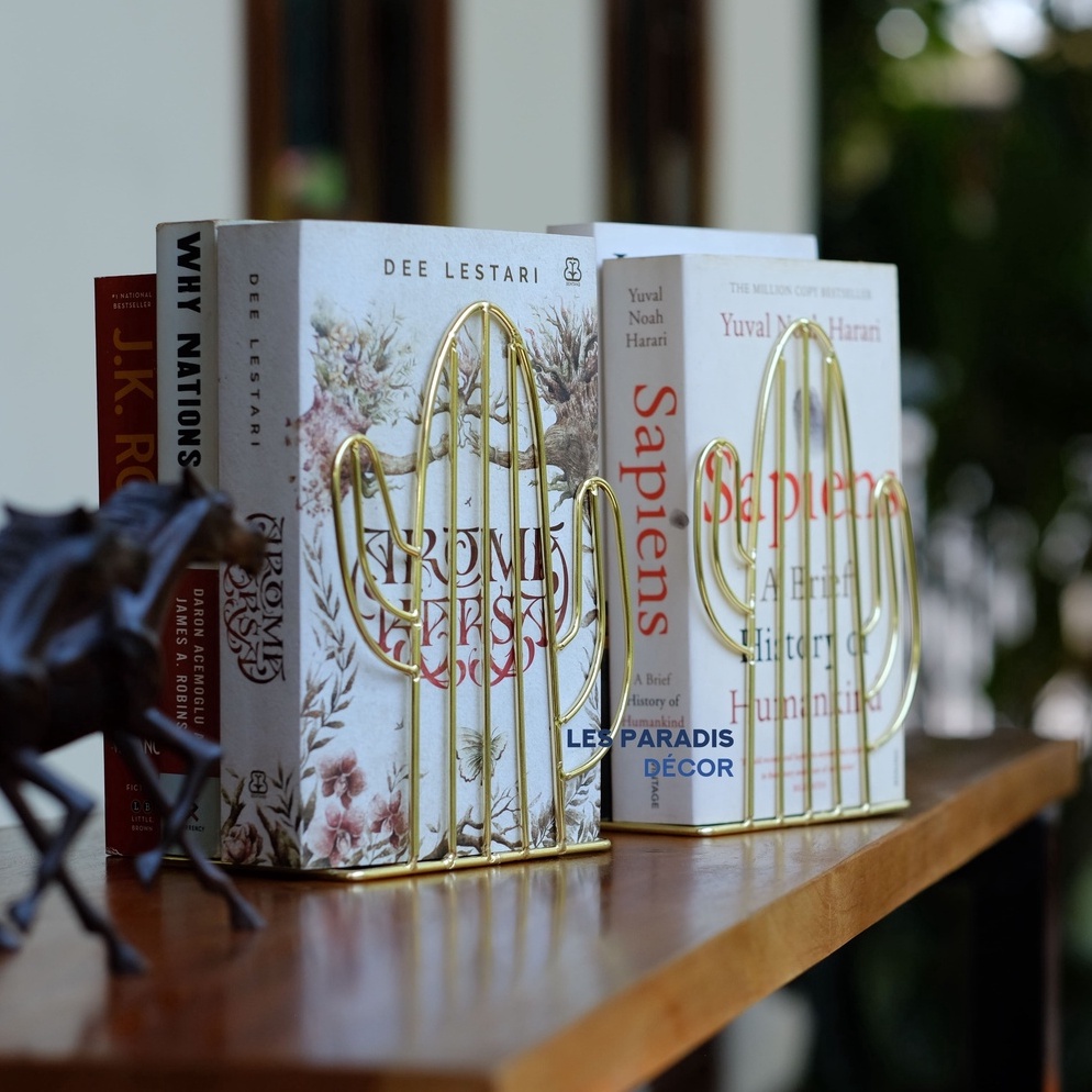 

[ART. C79V] Sekat Buku Besi Kaktus / Pembatas Buku Besi / Kaktus Bookholder / cactus bookholder / kaktus bookend / cactus bookend / pembatas buku unik / sekat buku unik