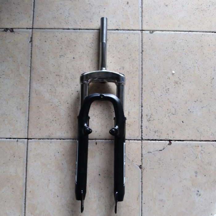 [New Ori] Fork Shockbreaker Depan Sepeda 26 Mtb Evo T100 Mm Standar 22.2 Ulir Berkualitas