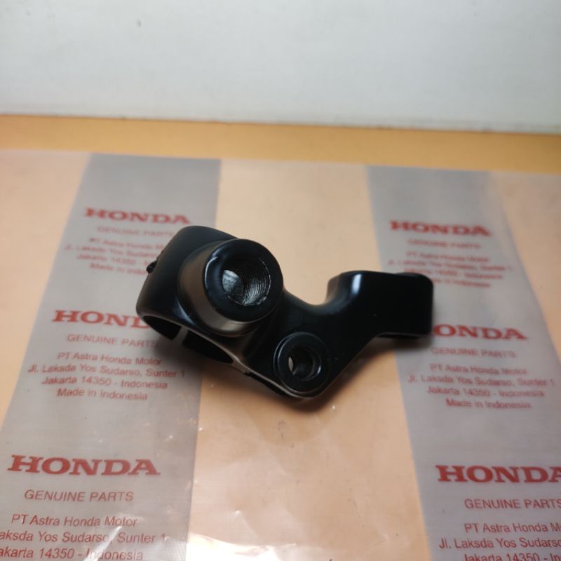 dudukan handle/dudukan spion kanan honda supra x lama supra fit