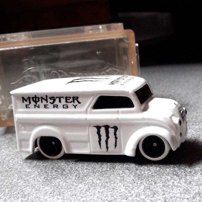 ✨Baru Hotwheels Dairy Delivery-Dd Custom Monster Energy Bisa Gojek