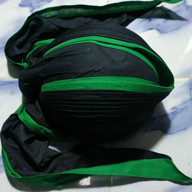 (34W✤\➱ Blangkon Jogja Lipat Hitam Lis Hijau Sliwir Ukuran Pria Dewasa dan Anak Kecil " JUMBO dan KE