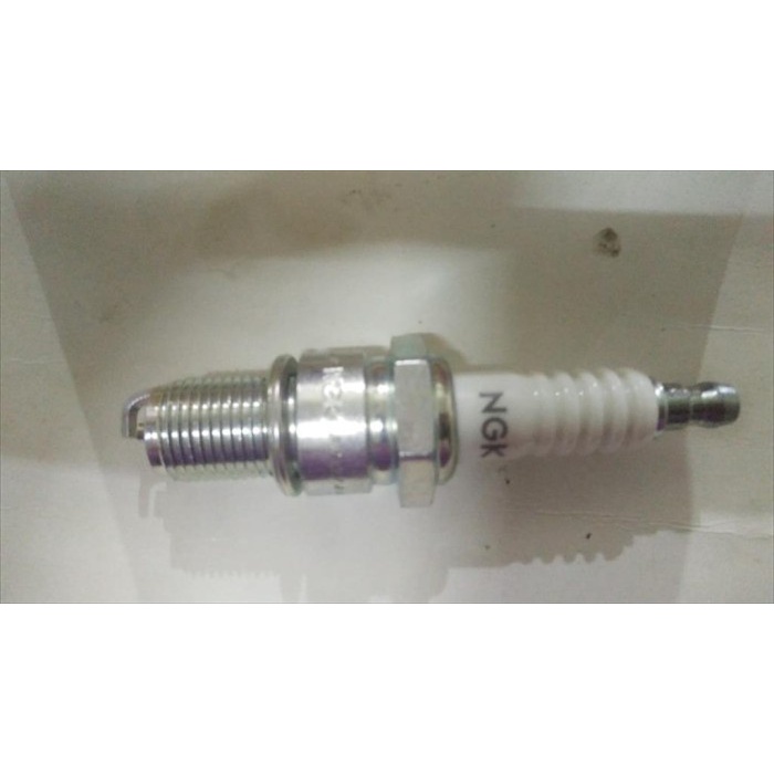 Busi Spark Plug Mobil Nissan March BP6ES NGK Asli terbaik