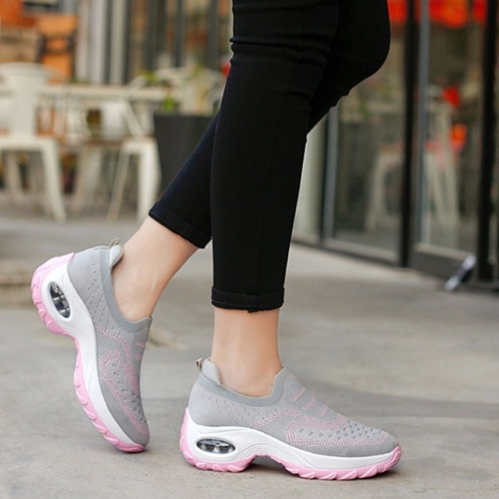 NEW Sepatu Sneakers Wanita Slip On Import Kets Casual Tanpa Tali Terbaru