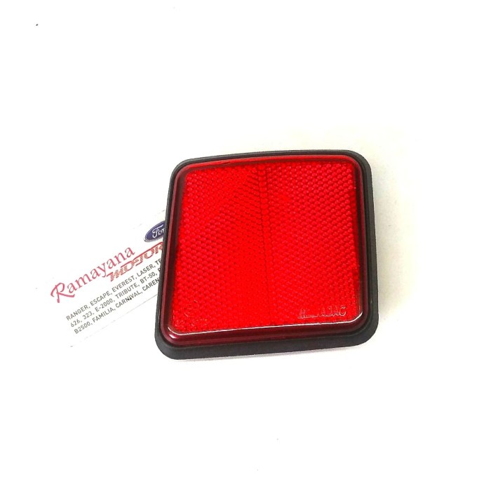 Mika Reflektor Bumper Ford Escape Kode Br08