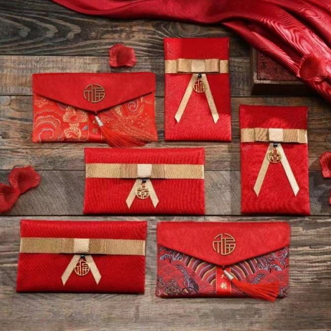 

Produk Unggulan] Dompet Angpao Kain Giok Chinese Knot Kado Sangjit Imlek Premium