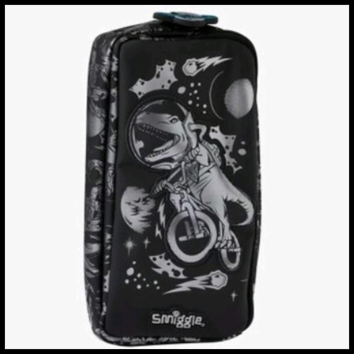 

TERMURAH SMIGGLE PENCIL CASE POCKET DINO SILVER/KADO/TEMPAT PENCIL/ ORI !!!!