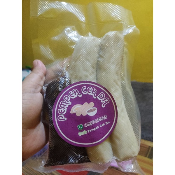 

Pempek Ikan Frozen Lenjer besar