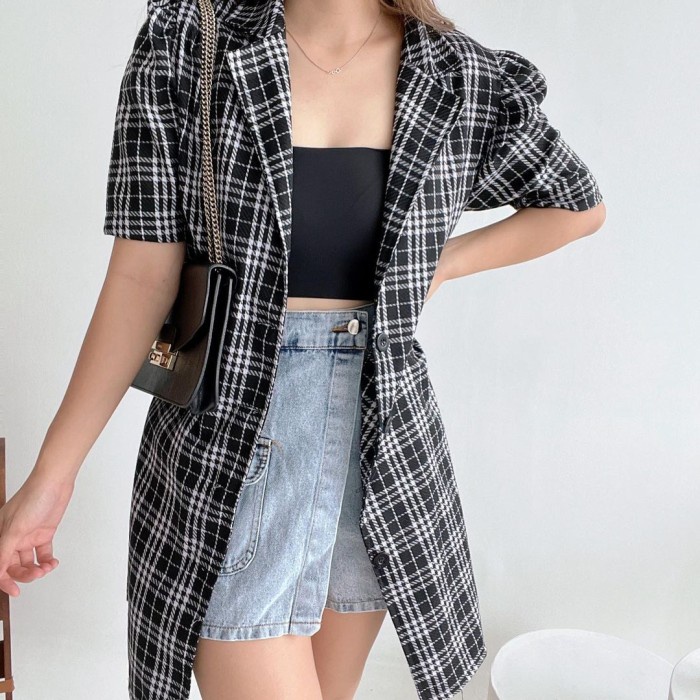 9-205 Blazer Dress Kotak Wanita Hitam Putih