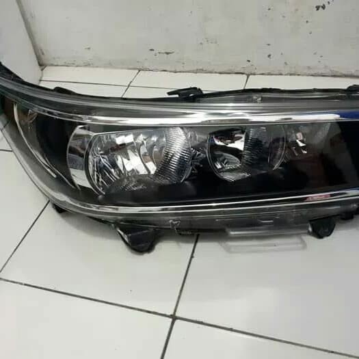 Lampu Besar Lampu Depan Headlamp Innova Reborn Type G & V Barang Baru best