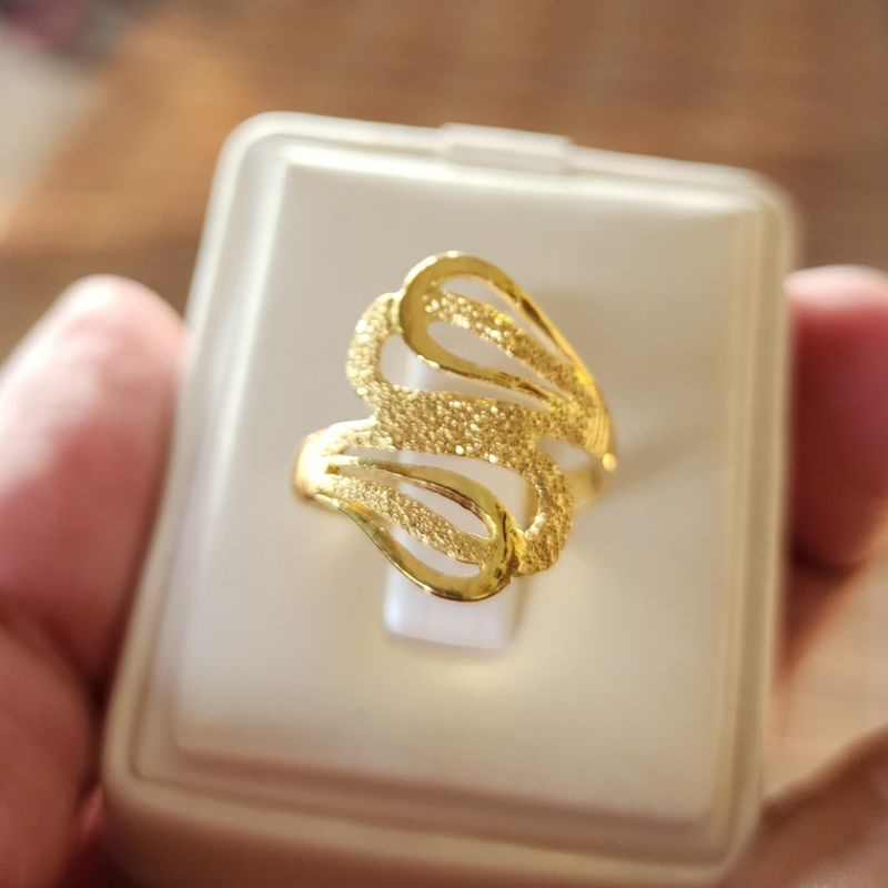 Cincin Model Pasir 7 Lapis Emas Gold