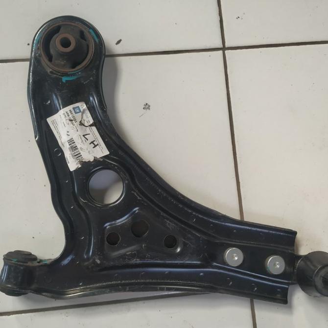 lower arm chevrolet aveo 2003-2009