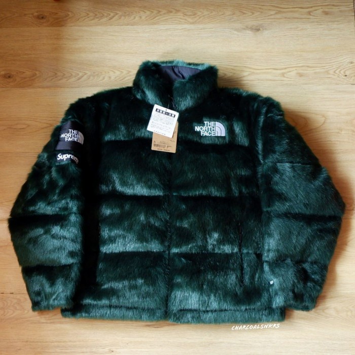 ✨New Ori Supreme X The North Face Faux Fur Nuptse Jacket Green Berkualitas